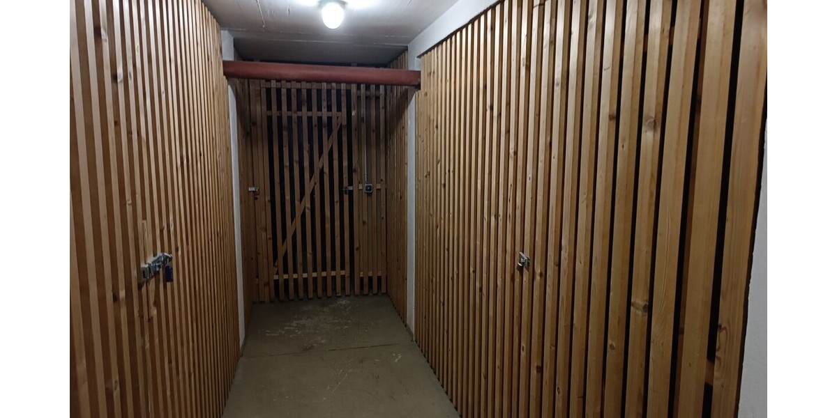 Vermietete und gepflegte 2-Zimmer-Wohnung mit Balkon in Freilassing zu verkaufen! - Etagenwohnung Freilassing Freilassing | Angebot:24584620