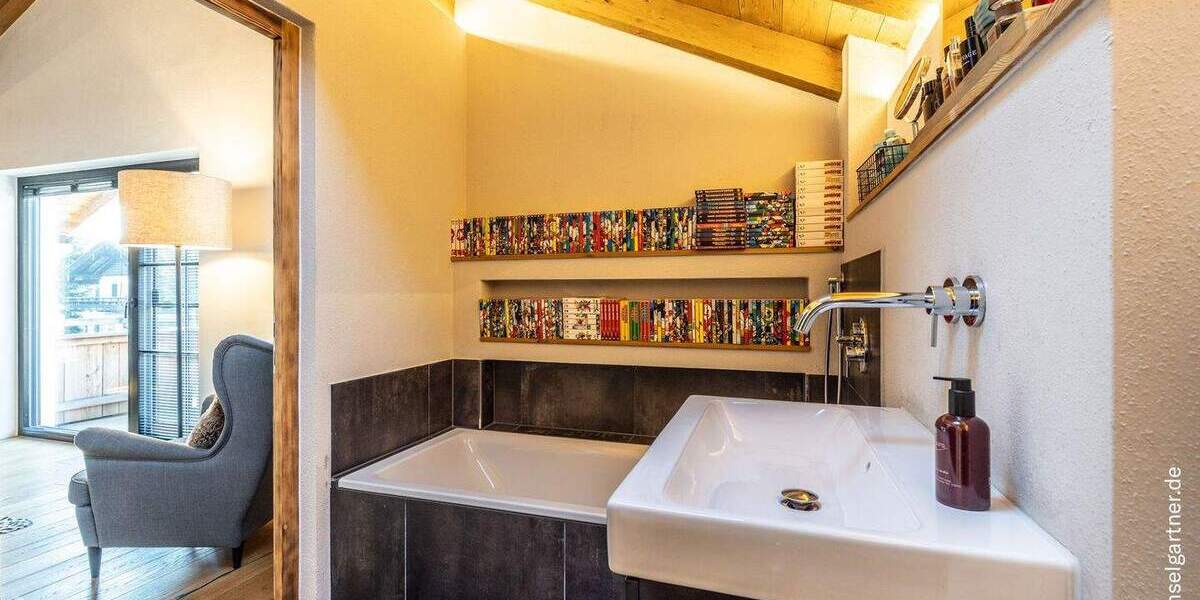 Einfamilienhaus Prien am Chiemsee Prien - 5 Zimmer, 219 m&sup2;, 2.585.000&euro; | Angebot:25665082