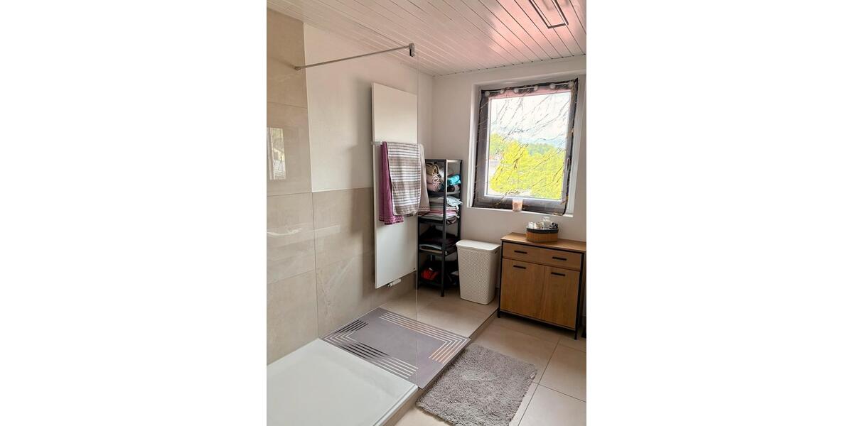 Etagenwohnung Altenmarkt an der Alz - 3 Zimmer, 80 m&sup2;, 192.000&euro; | Angebot:26598364