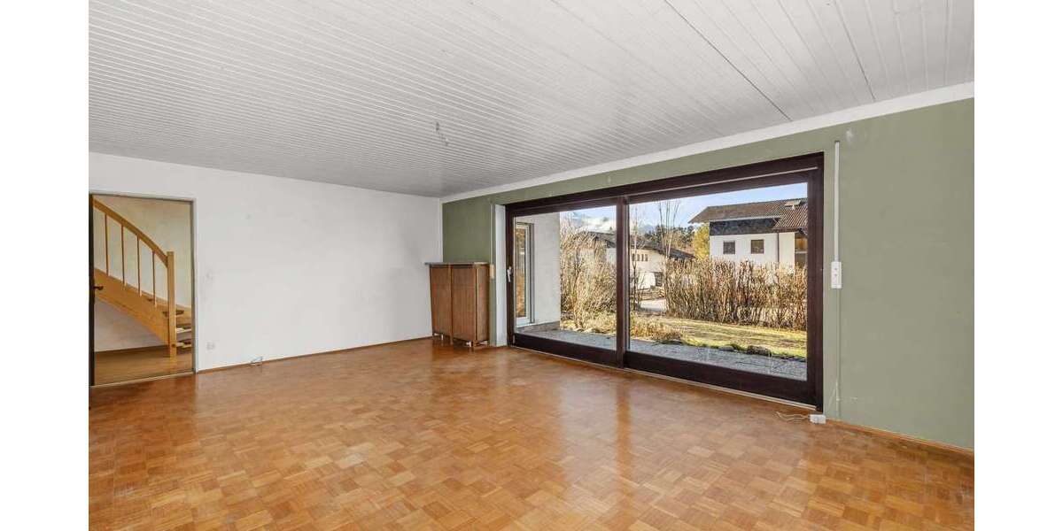 Sanierungsbedürftiges EFH mit separatem KG-Zugang | Ideal für Wohnen und Arbeiten unter einem Dach - Einfamilienhaus Grabenstätt | Angebot:25927881