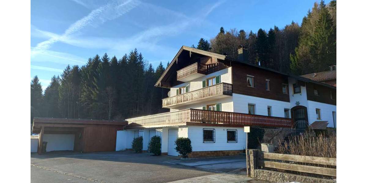 Einfamilienhaus Siegsdorf - 10 Zimmer, 265 m&sup2;, 920.000&euro; | Angebot:25483412