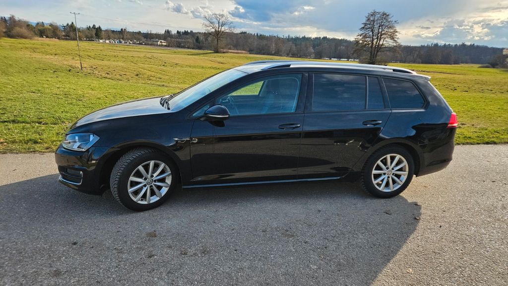 VW Golf 111.400 km 12.500 &euro; Tittmoning 84529