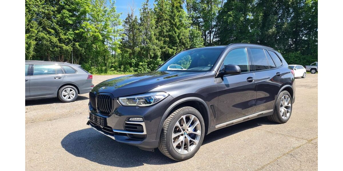 BMW X5 139.297 km 41.990 &euro; Trostberg 83308