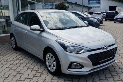Hyundai i20 90.107 km 11.360 &euro; Traunstein 83278