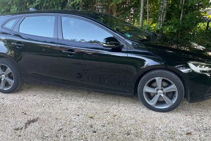 Volvo V40 110.000 km 10.400 &euro; Traunstein 83278