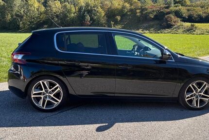Peugeot 308 59.000 km 9.750 &euro; Traunreut 83301