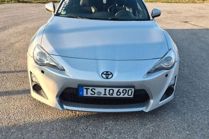 Toyota GT86 156.054 km 17.800 &euro; Trostberg 83308