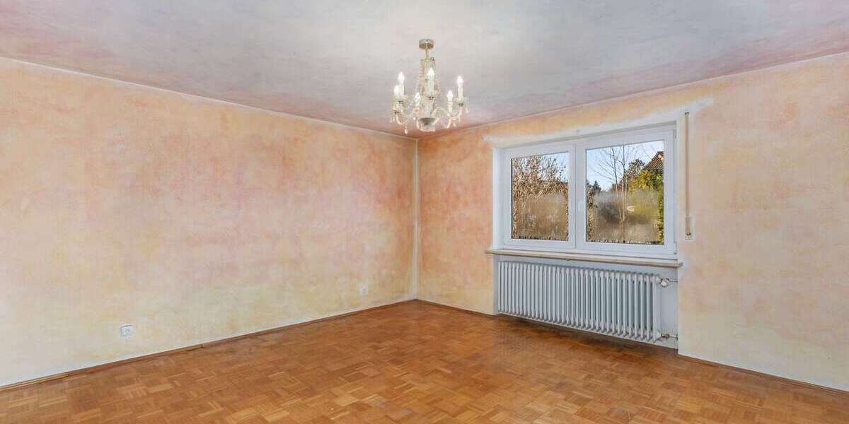 Sanierungsbedürftiges EFH mit separatem KG-Zugang | Ideal für Wohnen und Arbeiten unter einem Dach - Einfamilienhaus Grabenstätt | Angebot:25927881