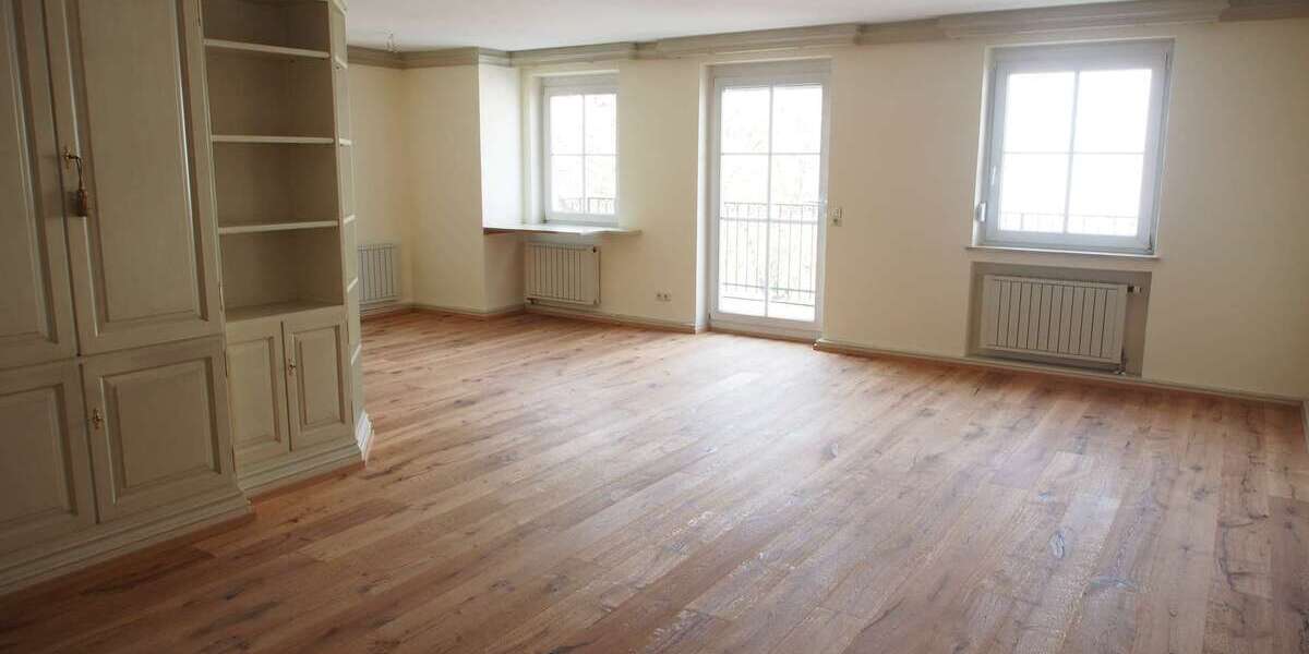 Etagenwohnung Traunstein - 3 Zimmer, 137 m&sup2;, 1.200&euro; | Angebot:25960114