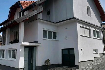 Haus Freilassing - 8 Zimmer, 350 m&sup2;, 430.000&euro; | Angebot:25363238