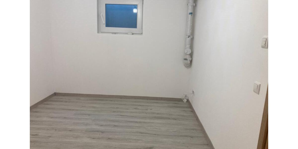 Erdgeschoßwohnung Schnaitsee - 2.5 Zimmer, 90 m&sup2;, 1.100&euro; | Angebot:25407926