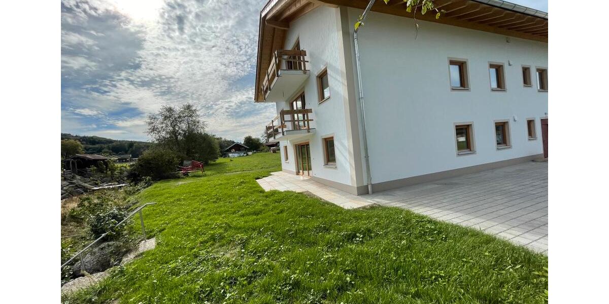Dachgeschoßwohnung Waging am See Fisching - 4 Zimmer, 119 m&sup2;, 1.610&euro; | Angebot:27550255