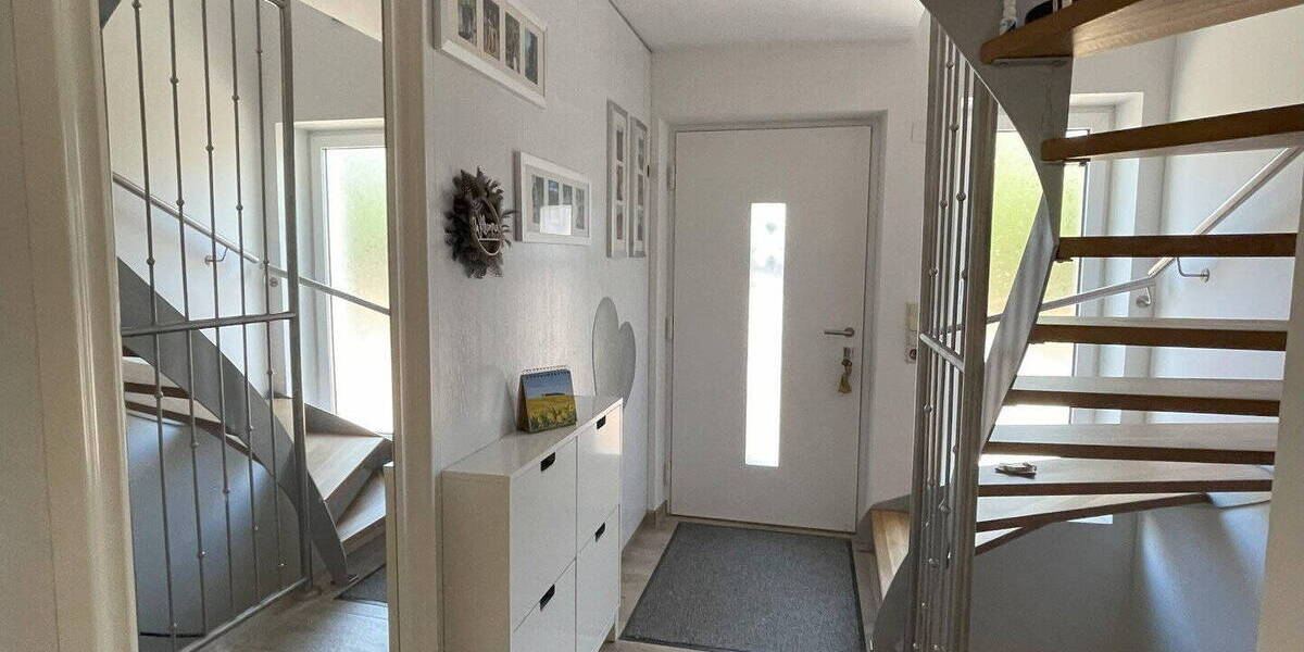 Einfamilienhaus Laufen - 7 Zimmer, 212 m&sup2;, 929.000&euro; | Angebot:25996834