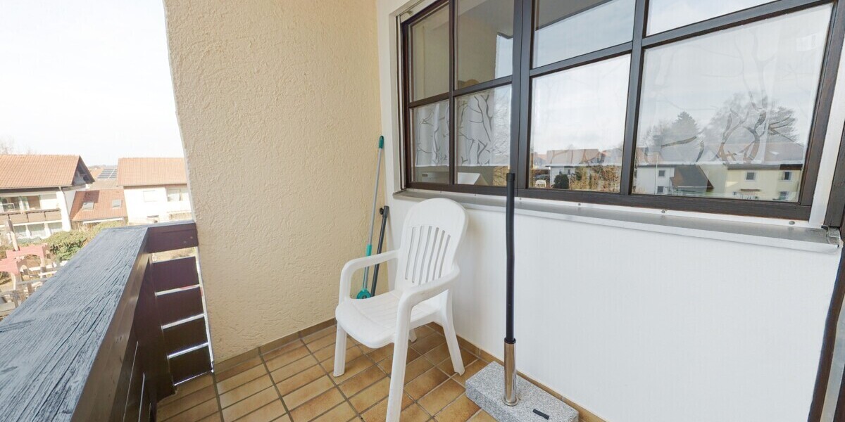 Solide Altersvorsorge für junge Anleger - vermietete 2 Zimmerwohnung in Freilassing + KFZ-Stellplatz - Etagenwohnung Freilassing Freilassing | Angebot:25231149