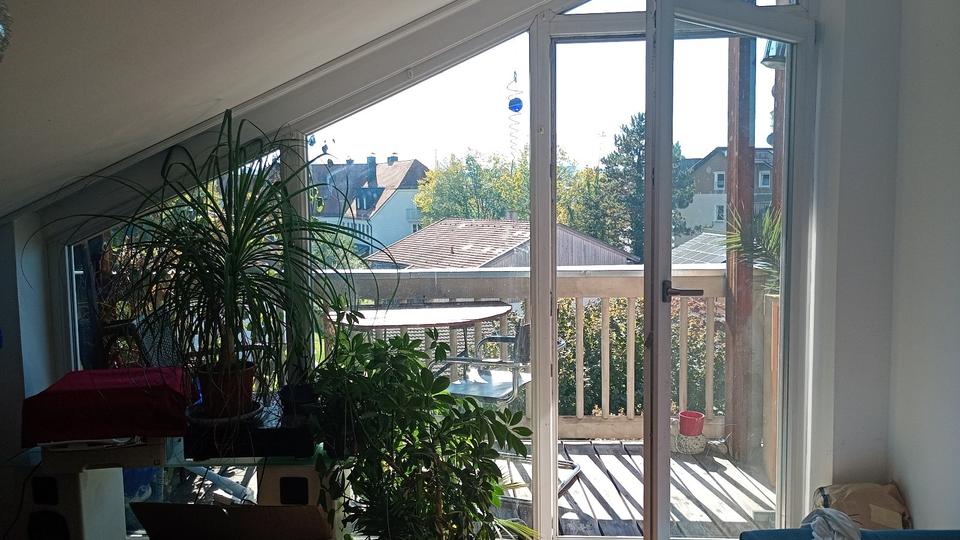 Dachgeschoßwohnung Altenmarkt an der Alz - 2.5 Zimmer, 72 m&sup2;, 680&euro; | Angebot:27578973