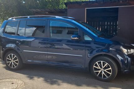 VW Touran 101.000 km 12.500 &euro; Fridolfing 83413