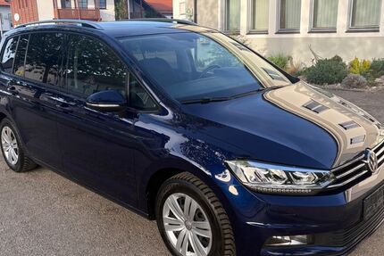 VW Touran 175.000 km 15.399 &euro; Tacherting 83308