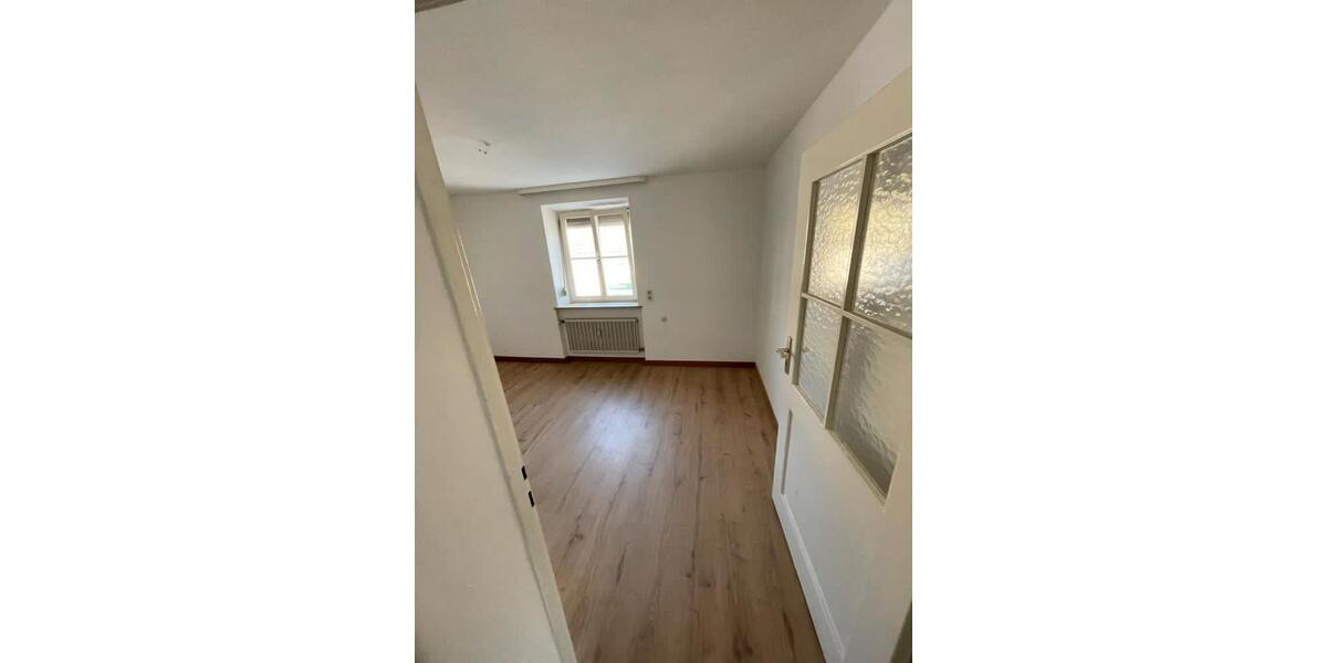 Etagenwohnung Freilassing - 2.5 Zimmer, 63 m&sup2;, 580&euro; | Angebot:27609522
