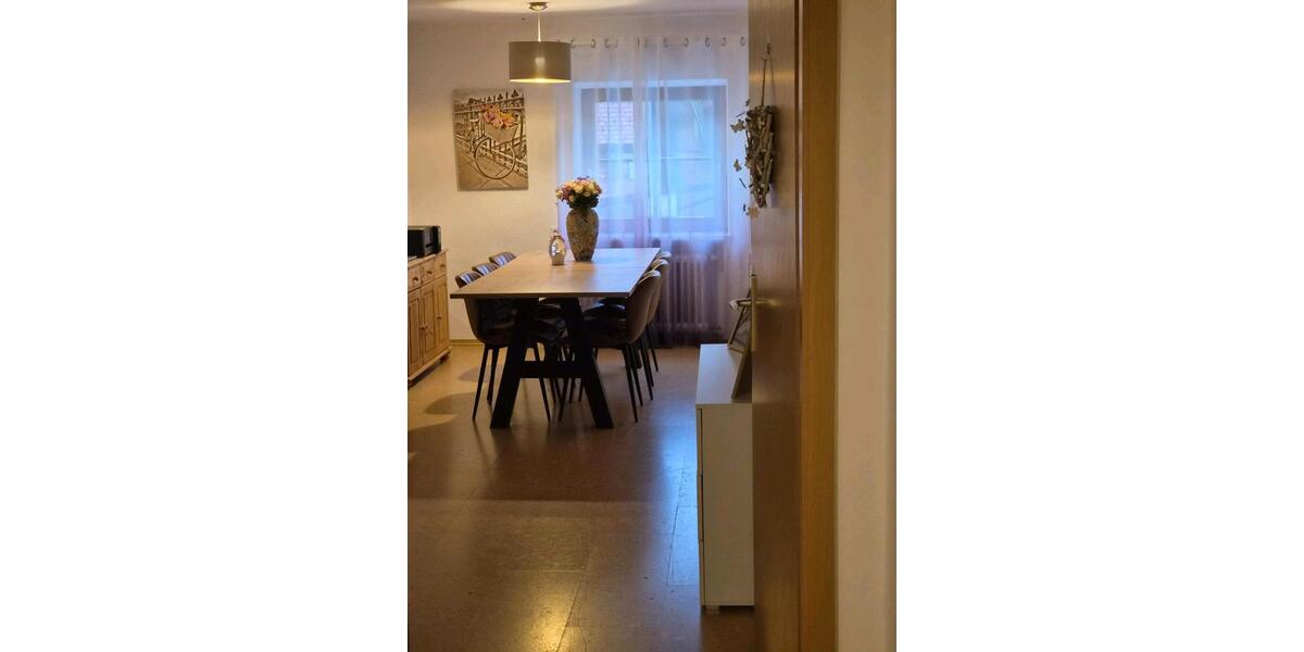 Etagenwohnung Ruhpolding - 6 Zimmer, 170 m&sup2;, 1.500&euro; | Angebot:26044254