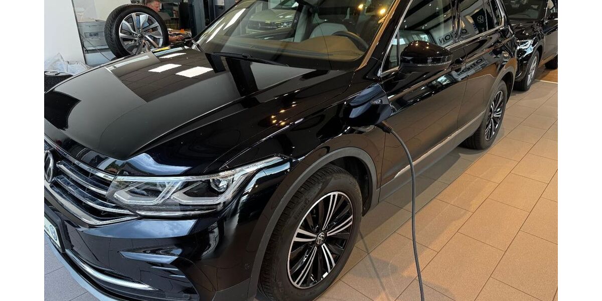 VW Tiguan 47.126 km 30.290 &euro; Bad Endorf 83093