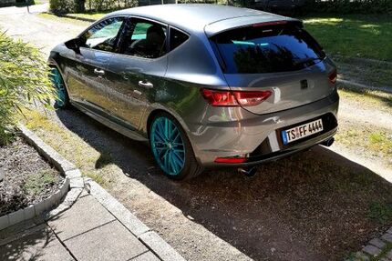 Seat Leon 127.000 km 15.600 &euro; Traunstein 83278
