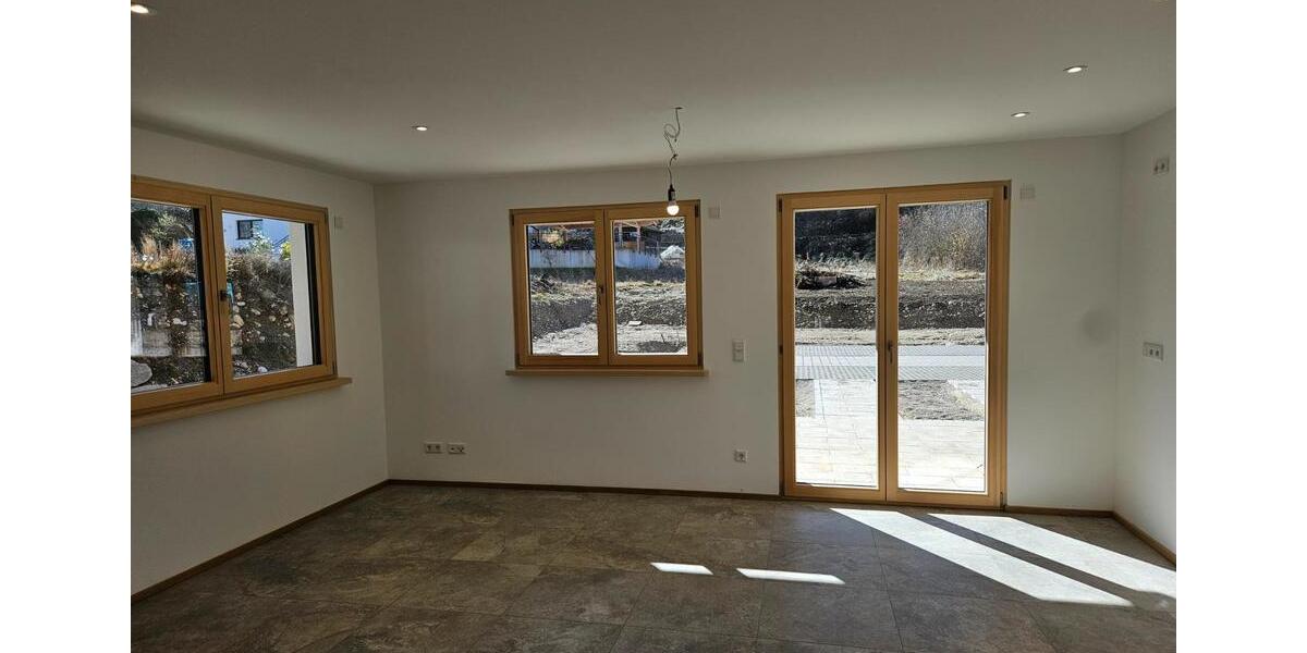 Erdgeschoßwohnung Staudach-Egerndach Egerndach - 3 Zimmer, 101 m&sup2;, 1.610&euro; | Angebot:25286803