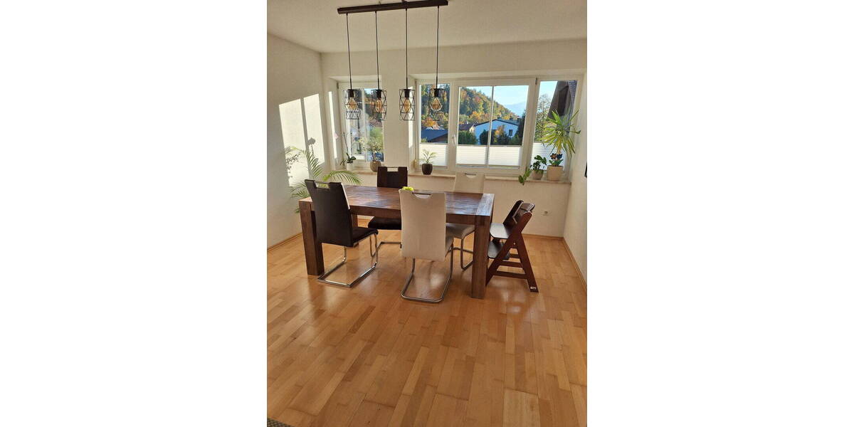 Etagenwohnung Traunstein - 4 Zimmer, 126 m&sup2;, 580.000&euro; | Angebot:25992817