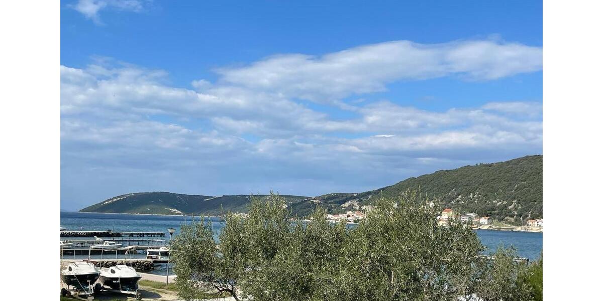 Villa Ainring - 12 Zimmer, 420 m&sup2;, 1.300.000&euro; | Angebot:26485539