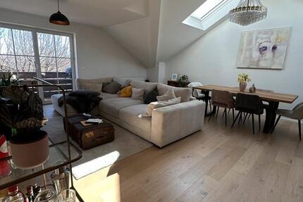 Wohnung Traunstein - 3 Zimmer, 102 m&sup2;, 1.360&euro; | Angebot:25796449