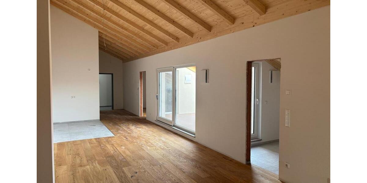 Dachgeschoßwohnung Feichten an der Alz - 4 Zimmer, 106 m&sup2;, 1.387&euro; | Angebot:24215253