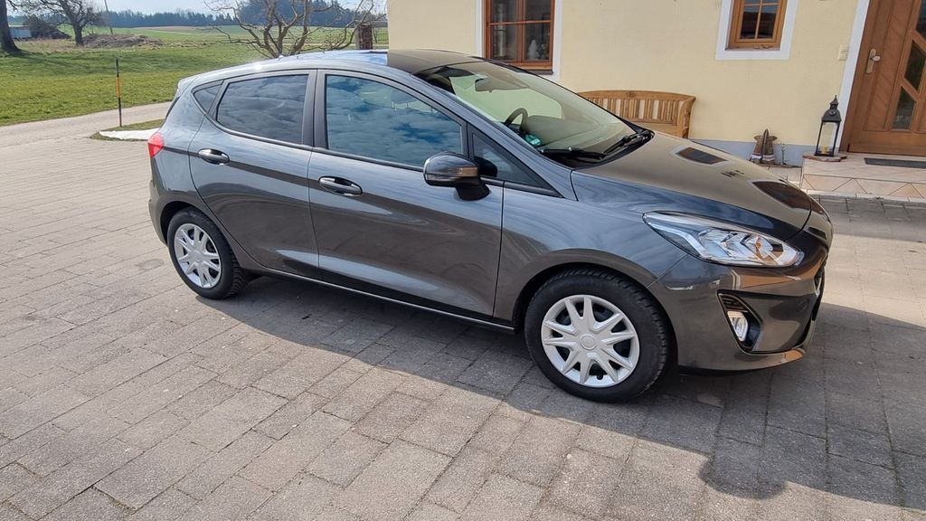 Ford Fiesta 61.100 km 10.500 &euro; Taching 83373