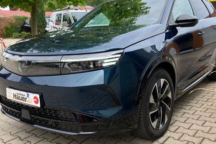 Opel Grandland (X) 2.250 km 38.990 &euro; Schnaitsee 83530