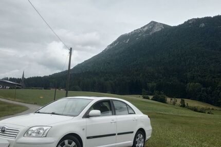 Toyota Avensis 30.000 km 10.000 &euro; Inzell 83334