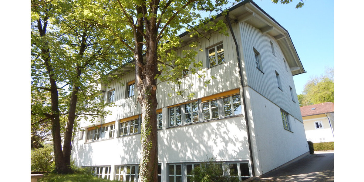 Vielseitig nutzbare Gewerbefläche in Ainring - frei ab sofort - Parkplätze vorhanden - Gewerbeobjekt Ainring Ainring | Angebot:18590026