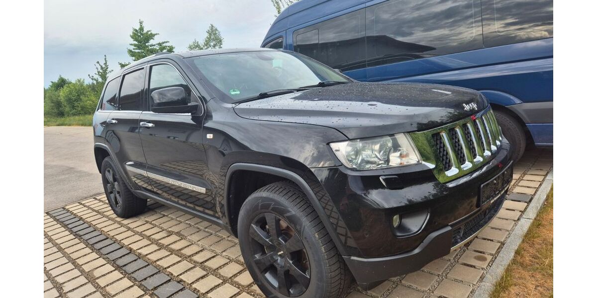 Jeep Grand Cherokee 187.000 km 5.550 &euro; Traunreut 83301