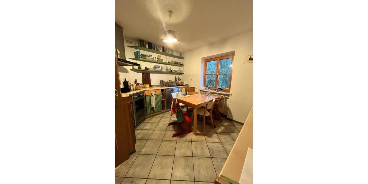 Etagenwohnung Übersee - 4 Zimmer, 100 m&sup2;, 1.450&euro; | Angebot:27607759