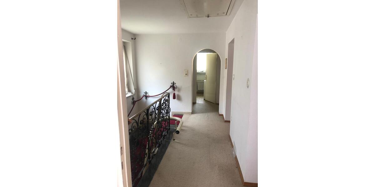 Einfamilienhaus Bayerisch Gmain - 6.5 Zimmer, 148 m&sup2;, 1.300.000&euro; | Angebot:23553783