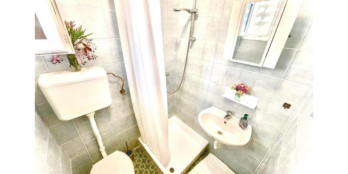 Villa Ainring - 12 Zimmer, 420 m&sup2;, 1.300.000&euro; | Angebot:26485539