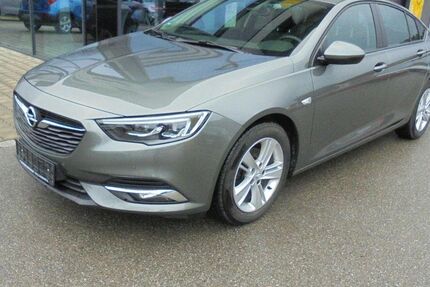 Opel Insignia 81.200 km 15.990 &euro; Petting 83367