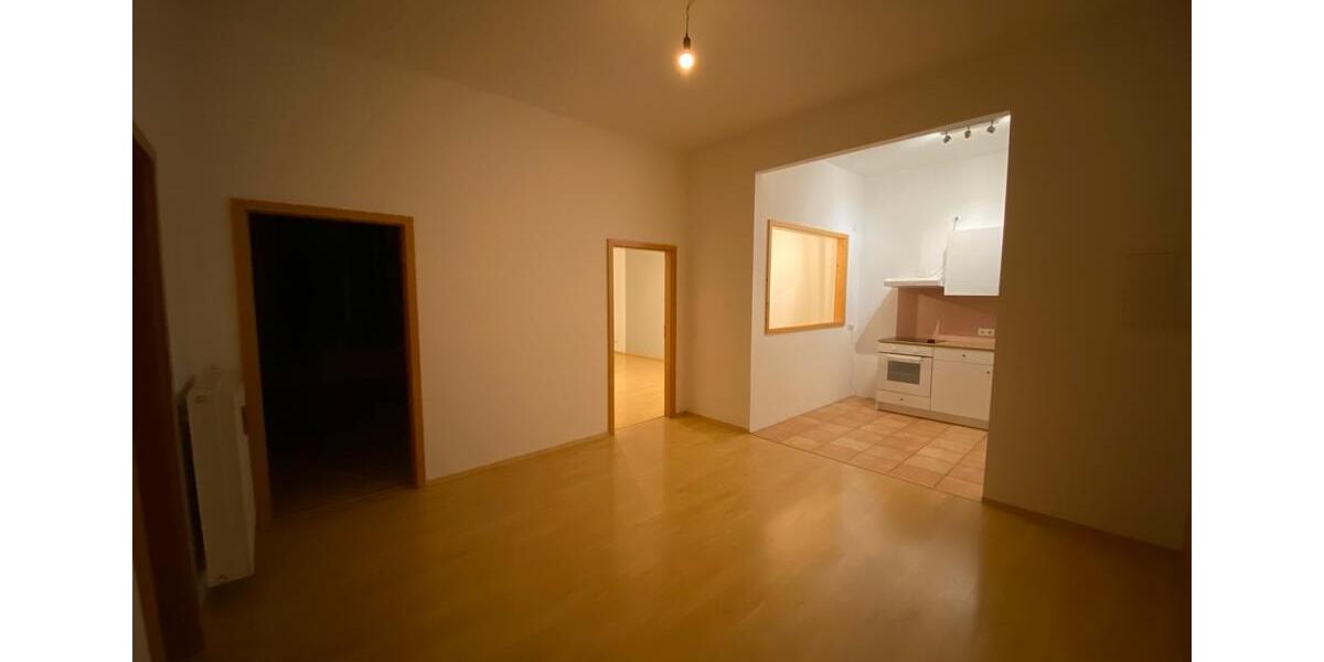 Etagenwohnung Traunstein - 2.5 Zimmer, 78 m&sup2;, 900&euro; | Angebot:24660522