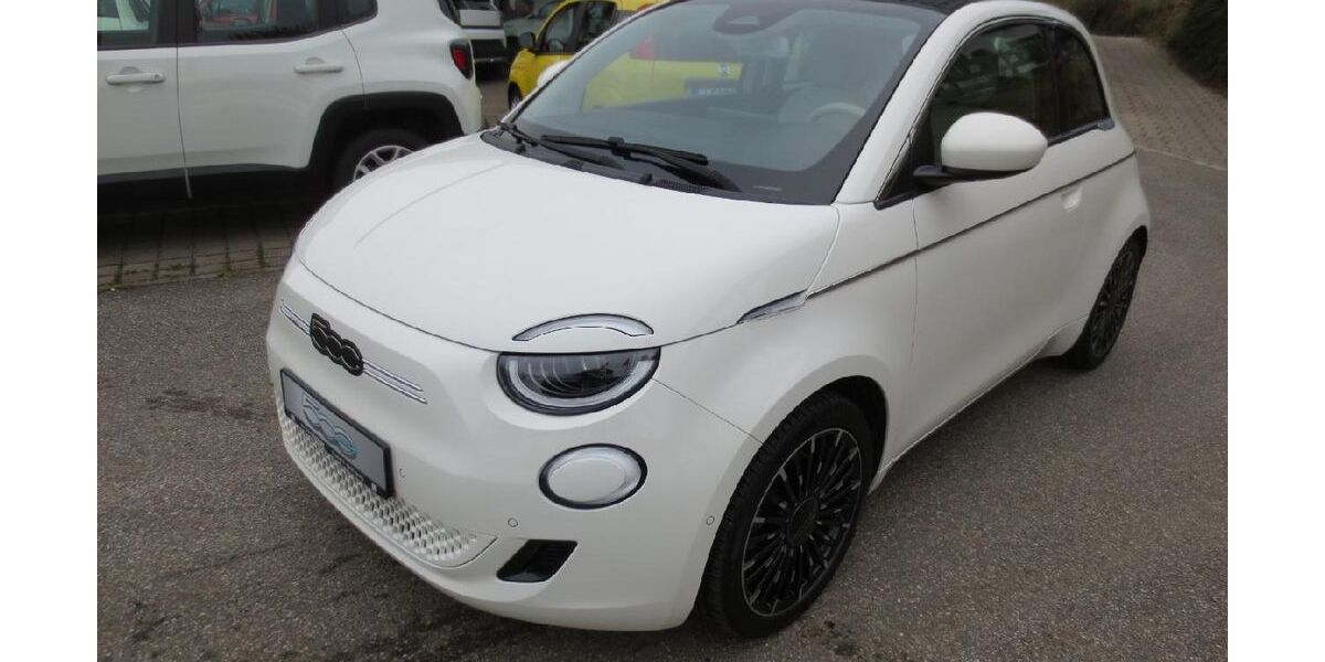 Fiat 500e 31.865 km 24.800 &euro; Ainring 83404