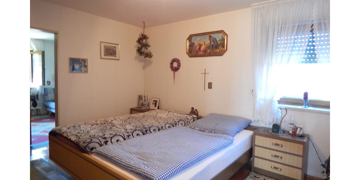 Vermietetes Zweifamilienhaus in Oberteisendorf mit Potenzial – Verkauf erfolgt im Bieterverfahren! - Zweifamilienhaus Oberteisendorf Teisendorf | Angebot:27521667