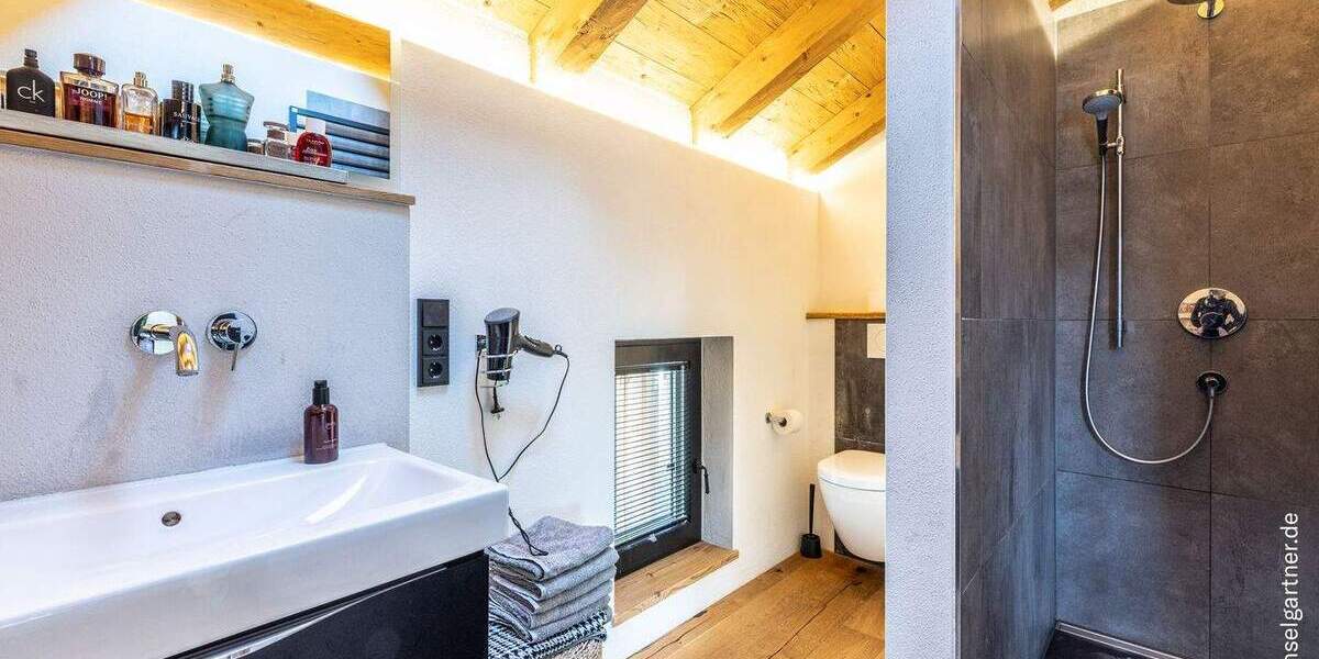 Einfamilienhaus Prien am Chiemsee Prien - 5 Zimmer, 219 m&sup2;, 2.585.000&euro; | Angebot:25665082