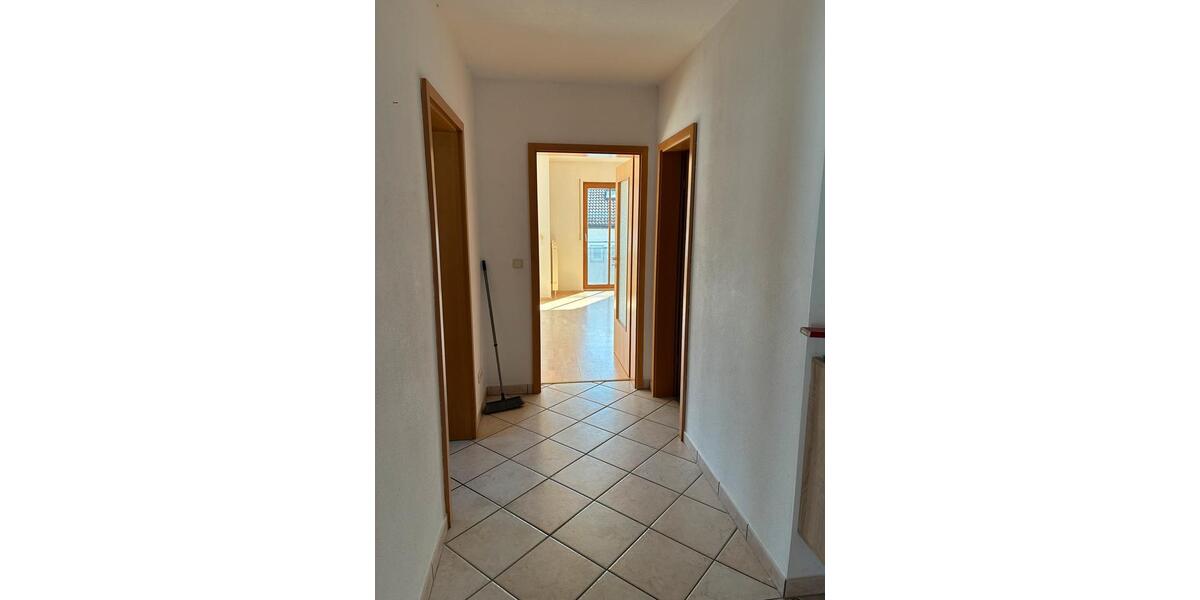 Etagenwohnung Traunreut Irsing - 3 Zimmer, 79 m&sup2;, 1.050&euro; | Angebot:27609798