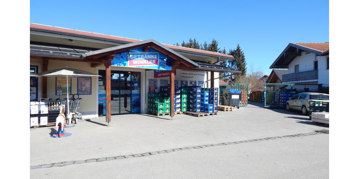 Attraktive Gewerbehalle mit Parkplätzen in Waging am See – vielseitig nutzbar – frei ab 01.06.2027 - Gewerbeobjekt Waging am See Waging a.See | Angebot:27463141