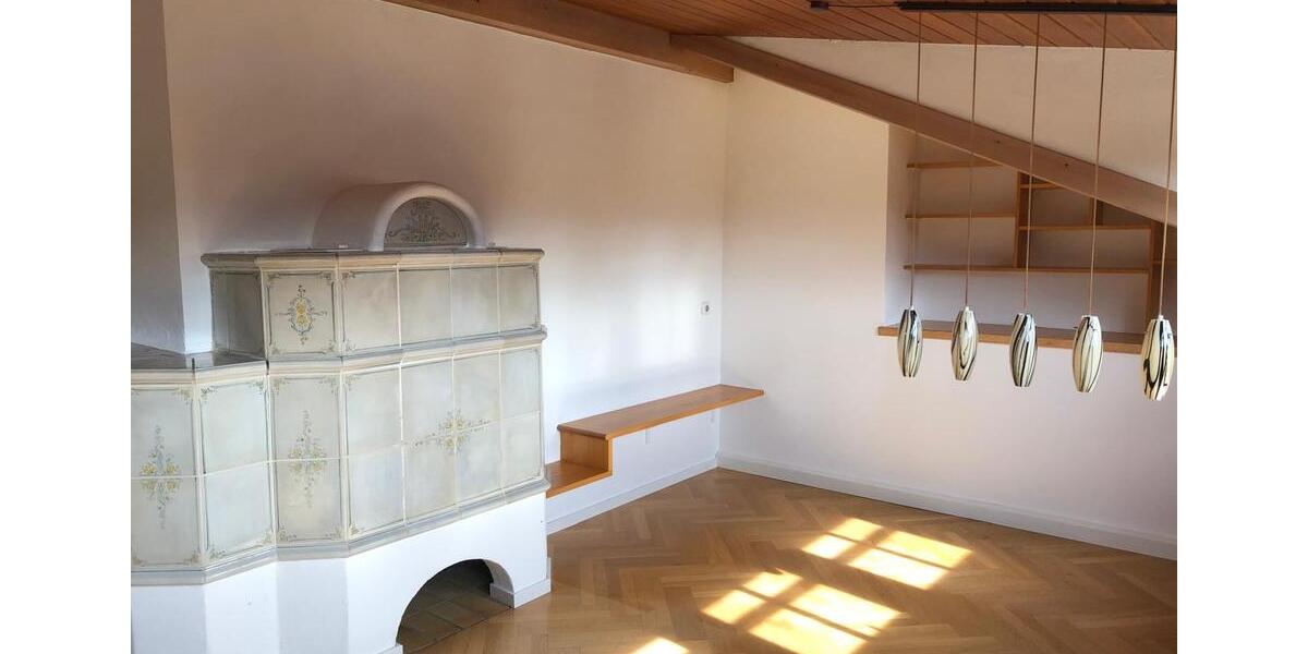 Dachgeschoßwohnung Staudach-Egerndach Egerndach - 3 Zimmer, 128 m&sup2;, 1.500&euro; | Angebot:25993786