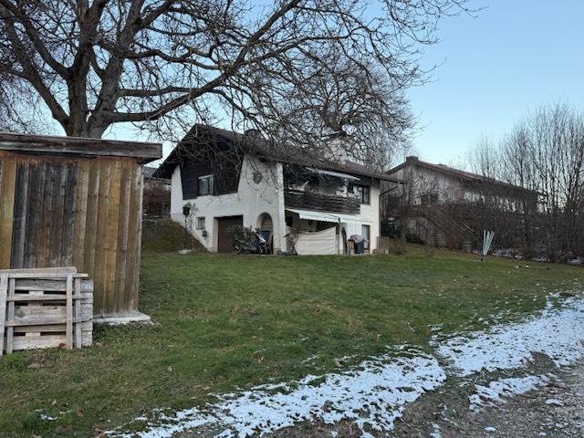 Einfamilienhaus Grabenstätt - 3 Zimmer, 145 m&sup2;, 2.000&euro; | Angebot:23636581