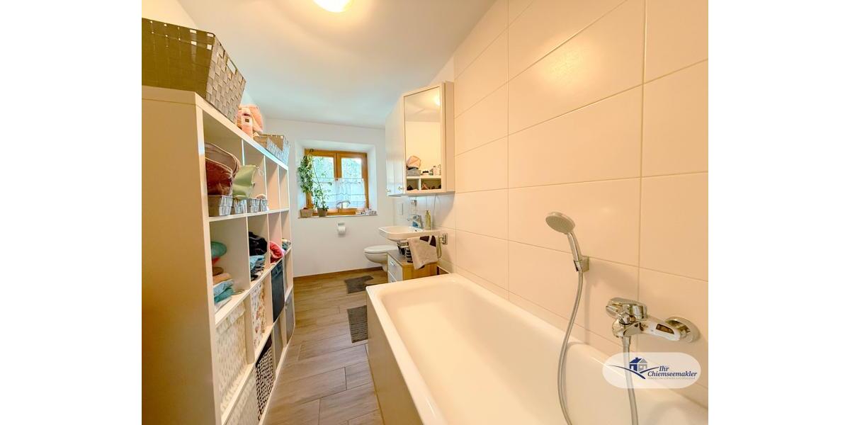 Etagenwohnung Aschau im Chiemgau - 4 Zimmer, 152 m&sup2;, 1.450&euro; | Angebot:25251371