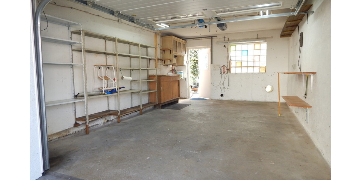 Doppelhaushälfte mit Garten & Garage in ruhiger Lage – viel Potenzial für Ihre Wohnideen - Doppelhaushälfte Freilassing Freilassing | Angebot:27453355