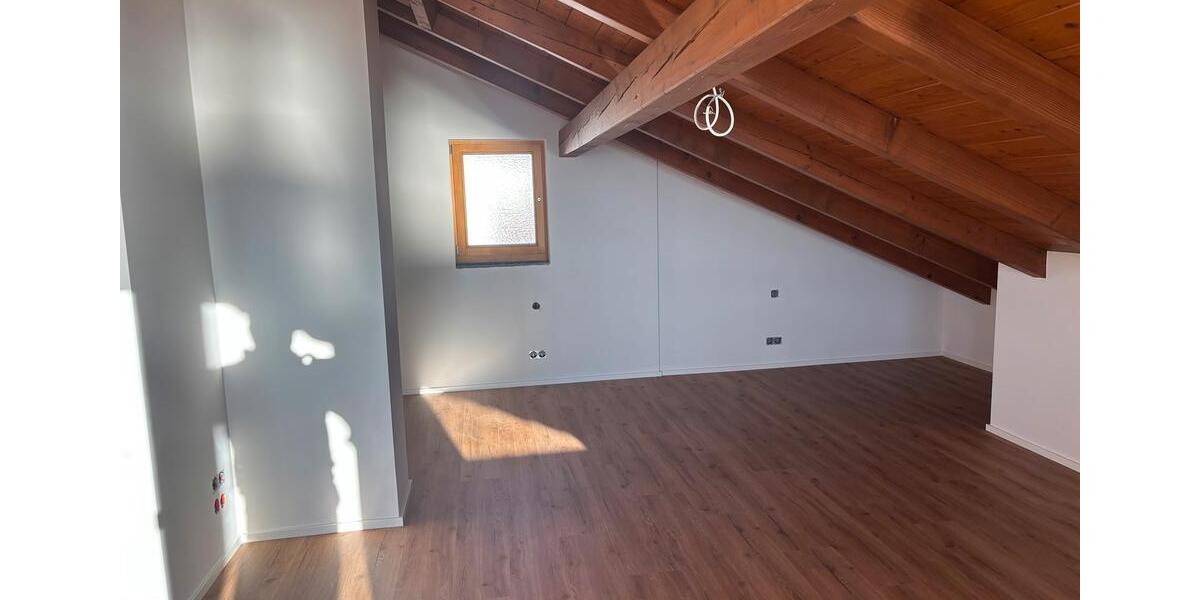 Dachgeschoßwohnung Breitbrunn am Chiemsee - 1 Zimmer, 50 m&sup2;, 1.450&euro; | Angebot:24670398